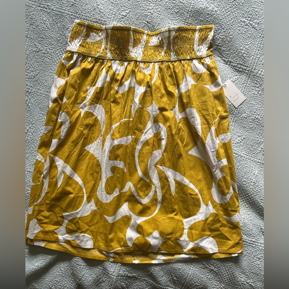 Yellow and White Patterned Skirt Knee-Length Casual
